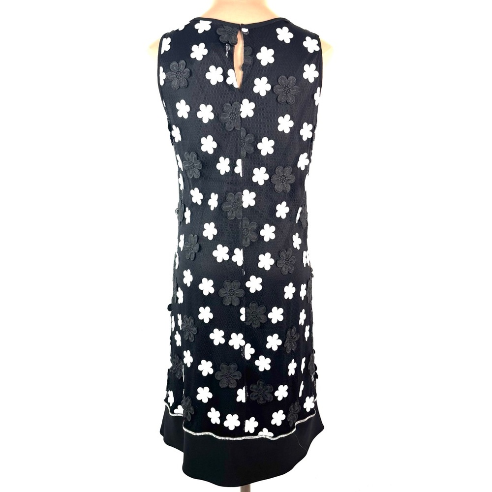 Frank Lyman Monteal black and white daisy knit dress - Picture 5 of 7